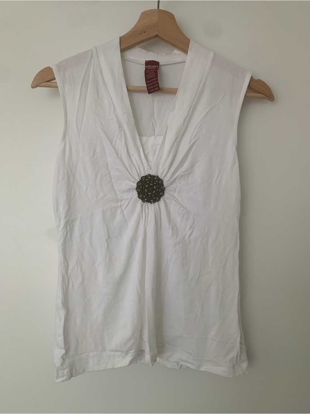 Unique Sleeveless White V-Neck Top with Decorative Brooch made in Greece